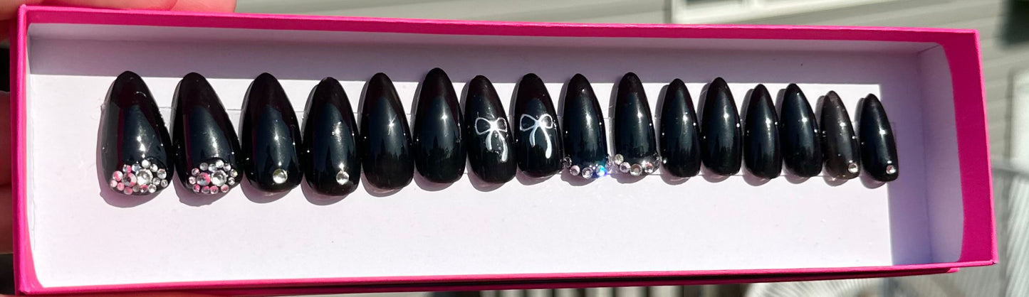 24 Piece Gel Press On Nail Set